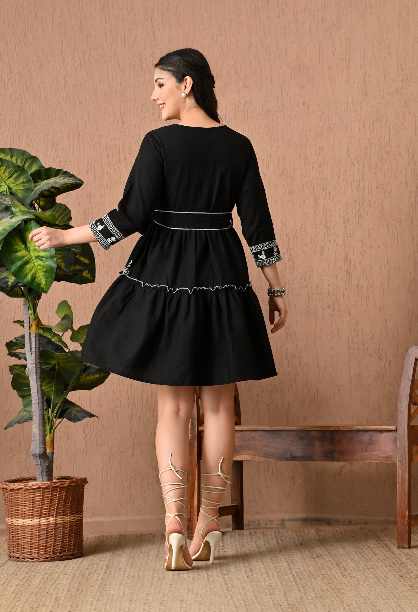 Chic Black Midi Frock Delight