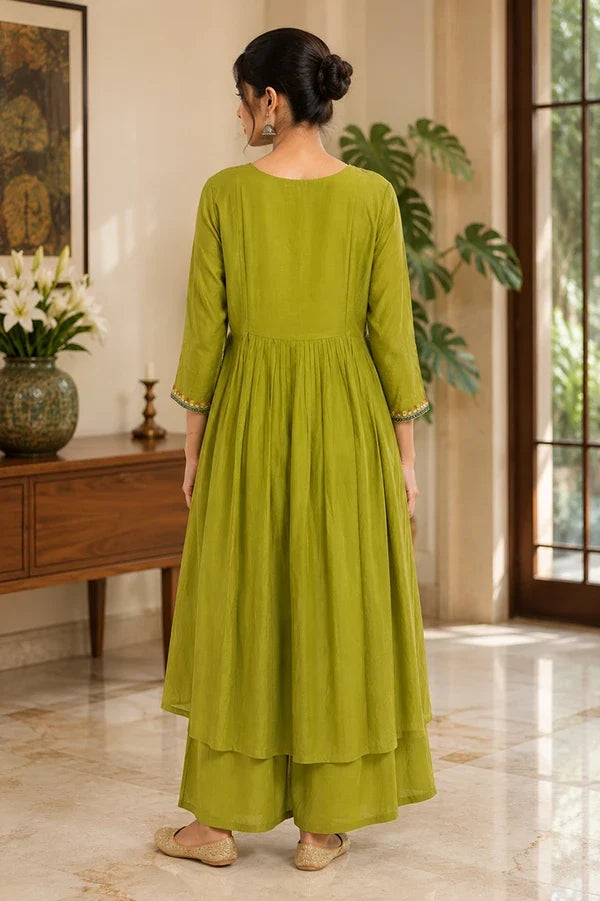 Peacock Grace Embroidered Kurta Set