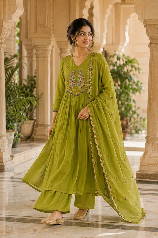 Peacock Grace Embroidered Kurta Set
