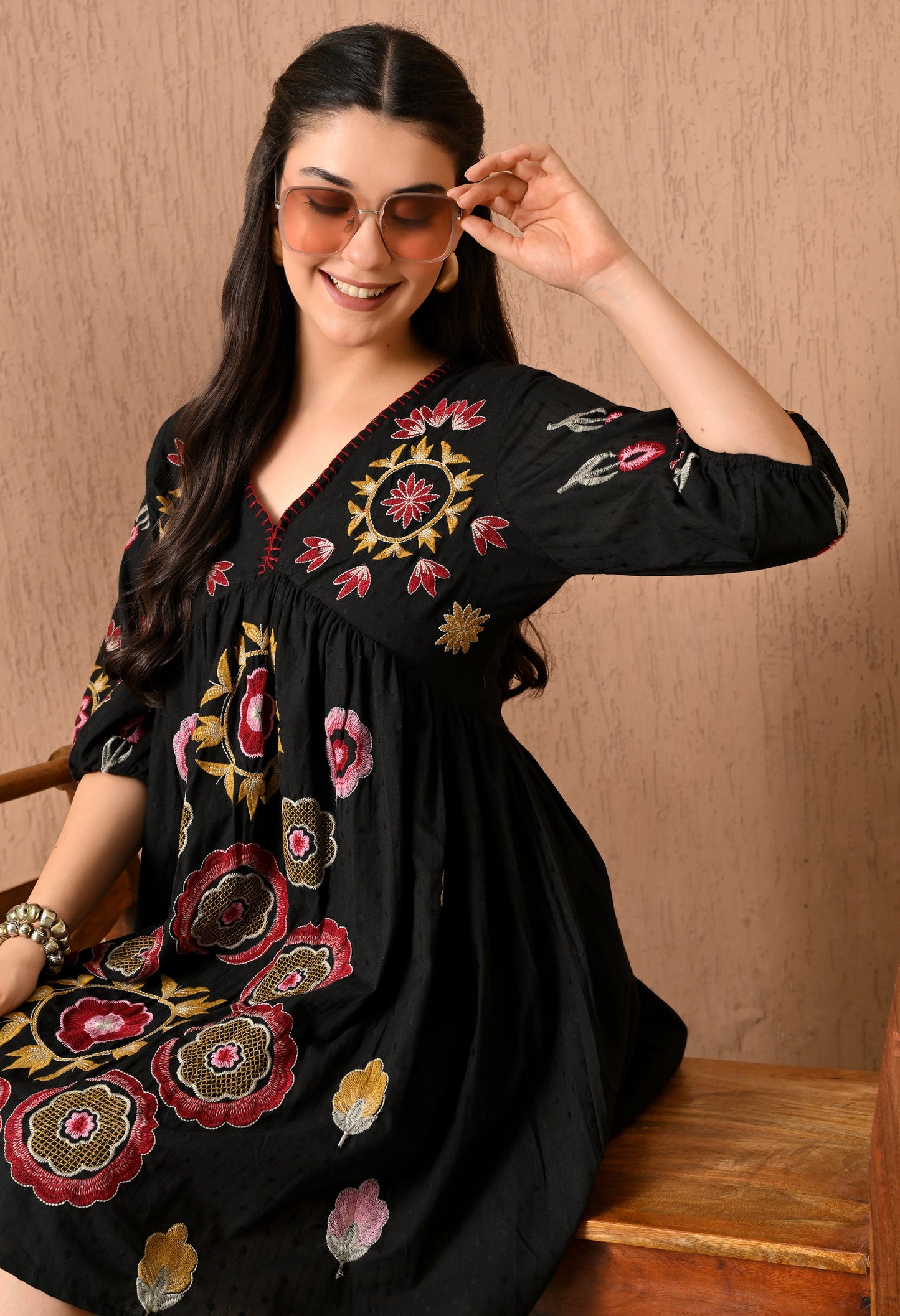 Stylish Black Midi Frock Delight
