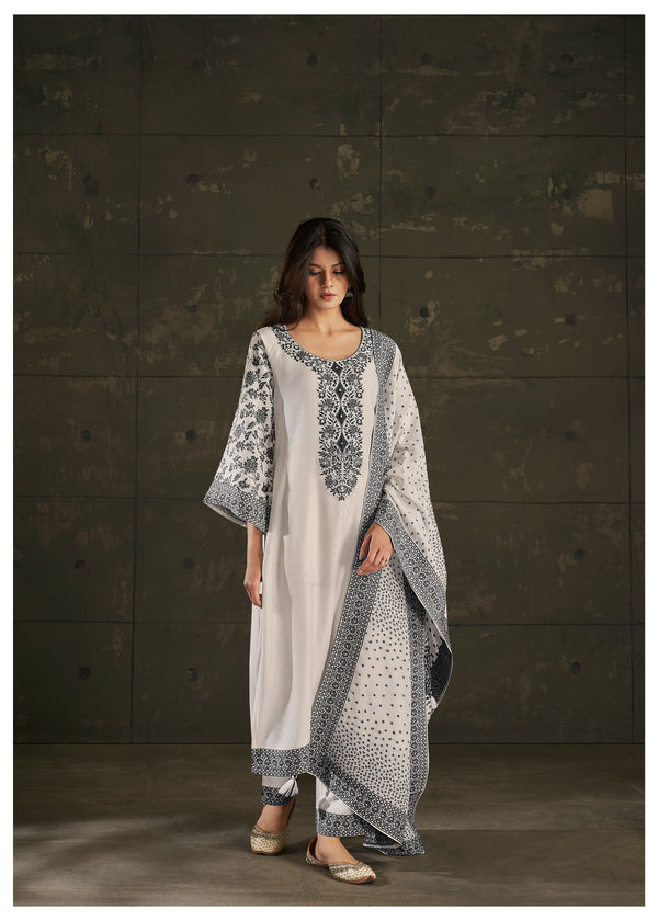 Ivory Grace Pearl Suit Set For Woman